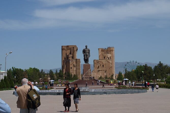 A City Tour Of Samarkand: The Pearl Of The East - Hazrat Khizr: A Smaller, More Personal Stop