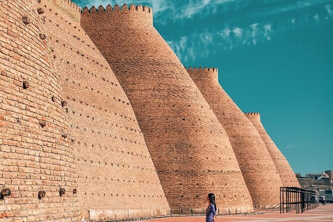 A Complete Chapter To Old Bukhara - Why Old Bukhara Works Best on Foot