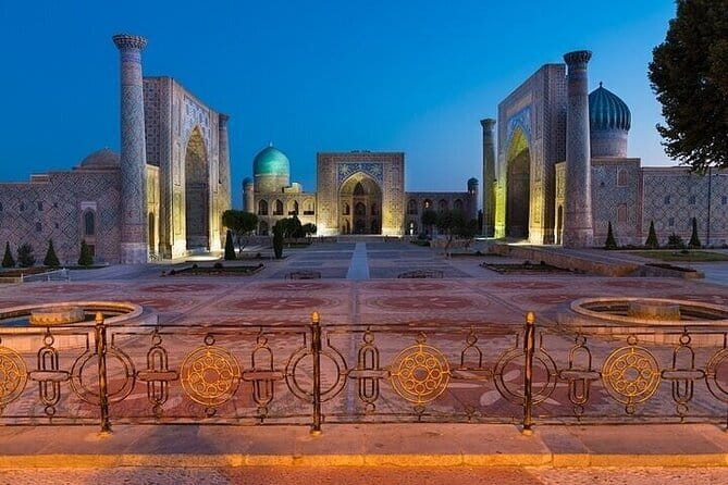 Best of Samarkand: City Tour – Inside Visits Included - How the guide shapes the experience