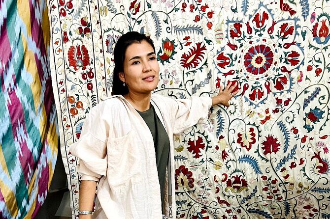Bukhara in a Day History, Culture, and Local Insight Private Tour - The unfinished grandeur of Abdulaziz Khan Madrasa