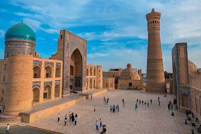 Bukhara in a Day History, Culture, and Local Insight Private Tour - Under the trading domes of the Silk Road
