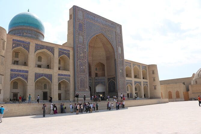 Bukhara: Private Guided Walking Tour with Hotel Pickup - What the private format adds