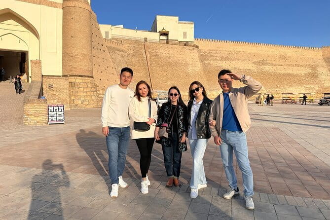 City Tour Around Bukhara - Bolo Hauz and the story behind forty pillars