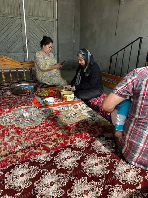 cooking traditional food in Samarkand with local people - Clothing, scheduling, and practical matters