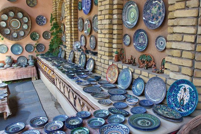 Fergana Valley Tour - Rishtan and the Blue-Green World of Ceramics