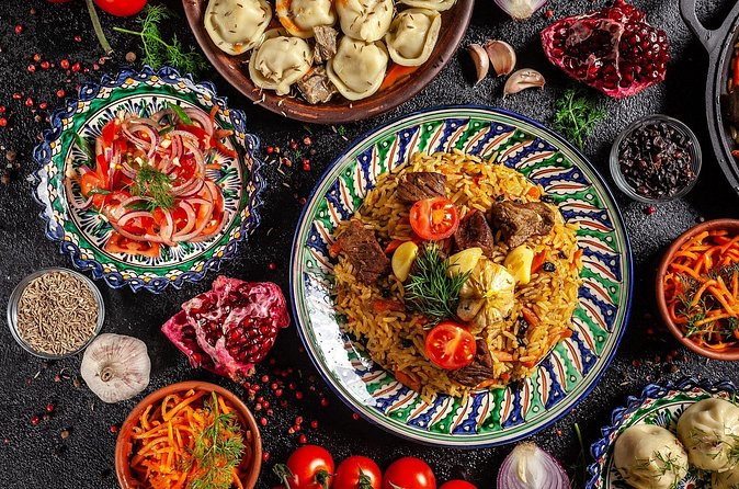 Food tour in Tashkent - Finishing with plov at Besh Qozon Plov Center