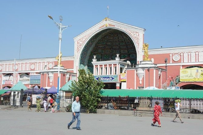 Khujand Day Tour from Tashkent - Panjshanbe Market, Khujand’s best first impression