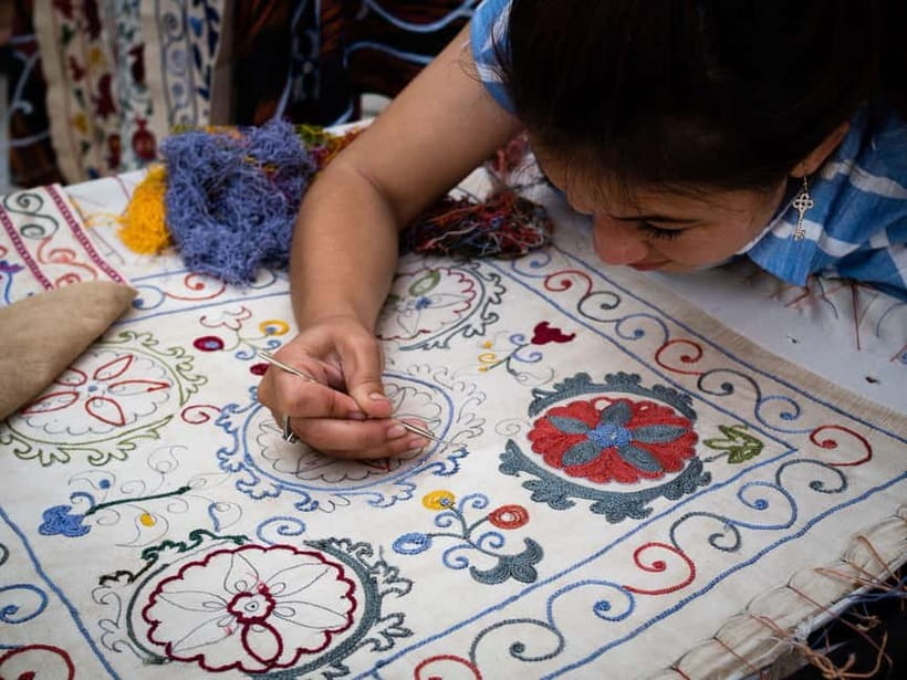 Legends and Crafts: Suzani Masterclass & Cultural Immersion - Who should book this craft experience?