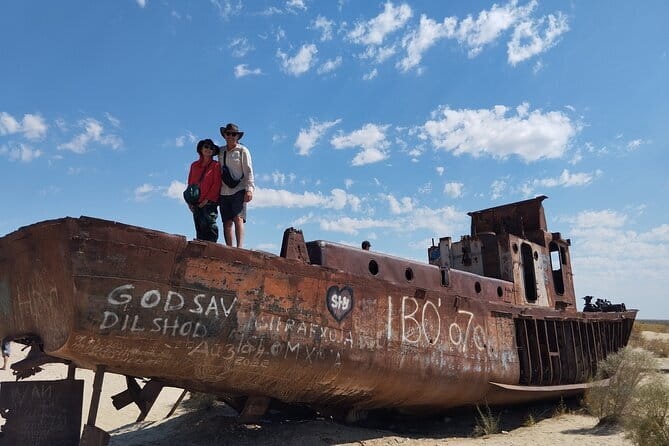 Private Daytrip to Muynak and Nukus - The long road from Khiva to Karakalpakstan