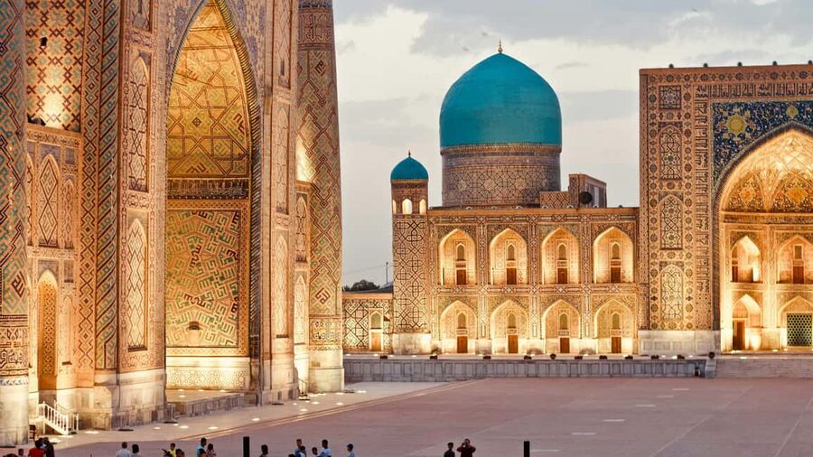 Samarkand: Photo Walking Tour - Starting at Registan Square with one big frame