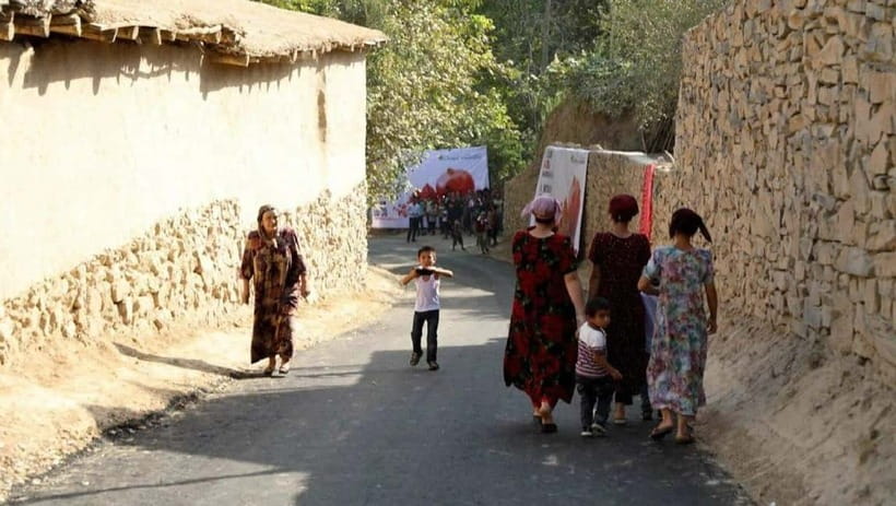 Samarkand: Village Tour with Plov Cooking Class & Home Visit - Start at the bazaar, where the meal begins