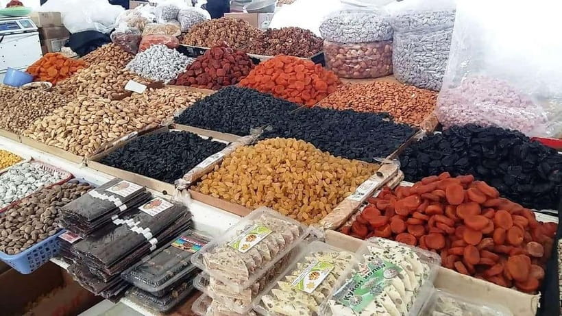 Tashkent: 4 Hour Food Tour and Metro Journey with a Guide - Who will get the most from four hours