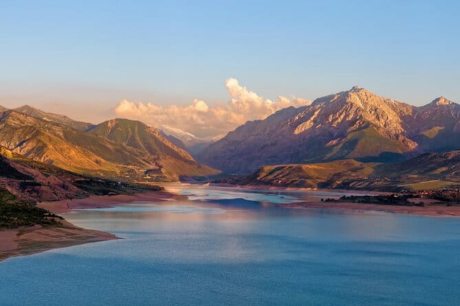 Tashkent Chimgan Mountains, Charvak Reservoir and Amirsoy Resort - Charvak Reservoir and an hour by the water