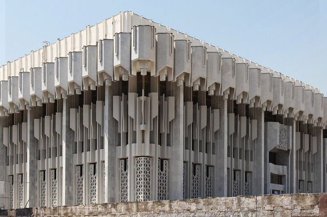 Tashkent Soviet Architecture (Modernism) and Subway station tour. - The Courage Monument and Tashkent after the earthquake