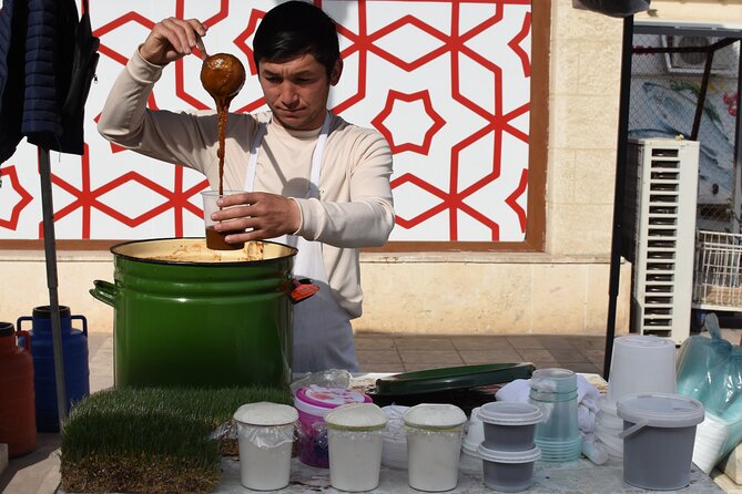 Tashkent Vegan Street Food Tour - Alay Bazaar and the Uzbek bread sandwich