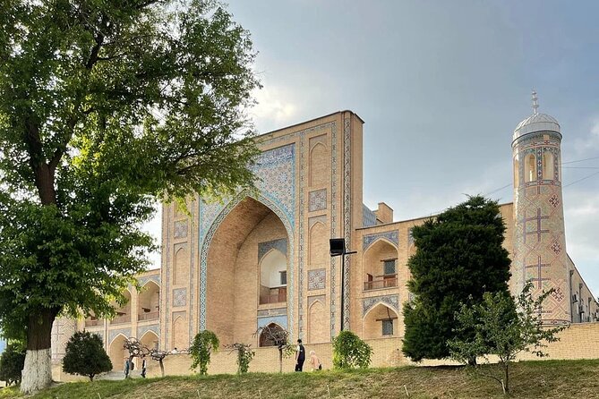 Tashkent Walking & Food Tour: Highlights + Local Flavors - Amir Temur Square and the city’s grand center