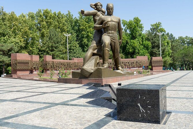 Tashkent Walking Tour with Local Lady / Gentleman - A brief ride through the Tashkent Metro