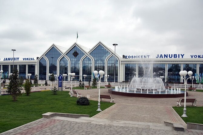 Transfer Tashkent Airport / Railway Station – Hotel - Communication is the main question mark